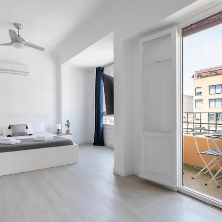 Charming Room With Private Bathroom Homestay Alicante