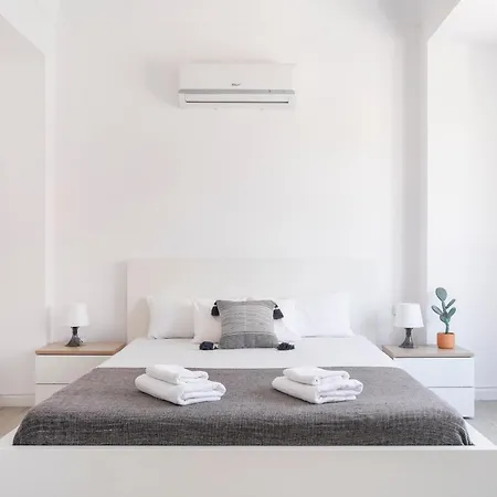 Charming Room With Private Bathroom *