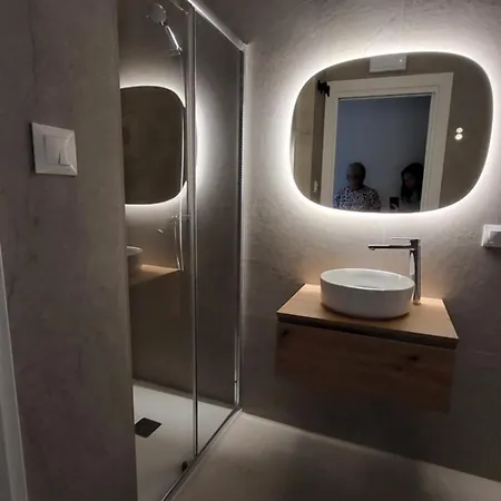 Homestay Charming Room With Private Bathroom Alicante
