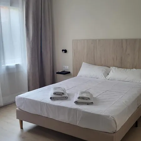 Charming Room With Private Bathroom Homestay